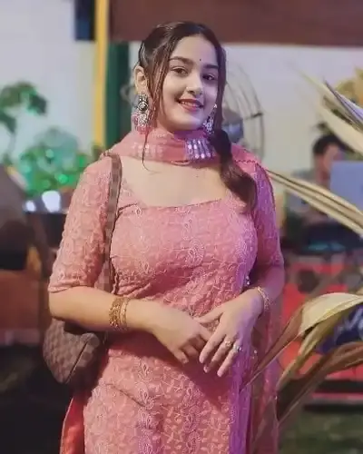 Call Girls East Nimar Cash On Delivery
